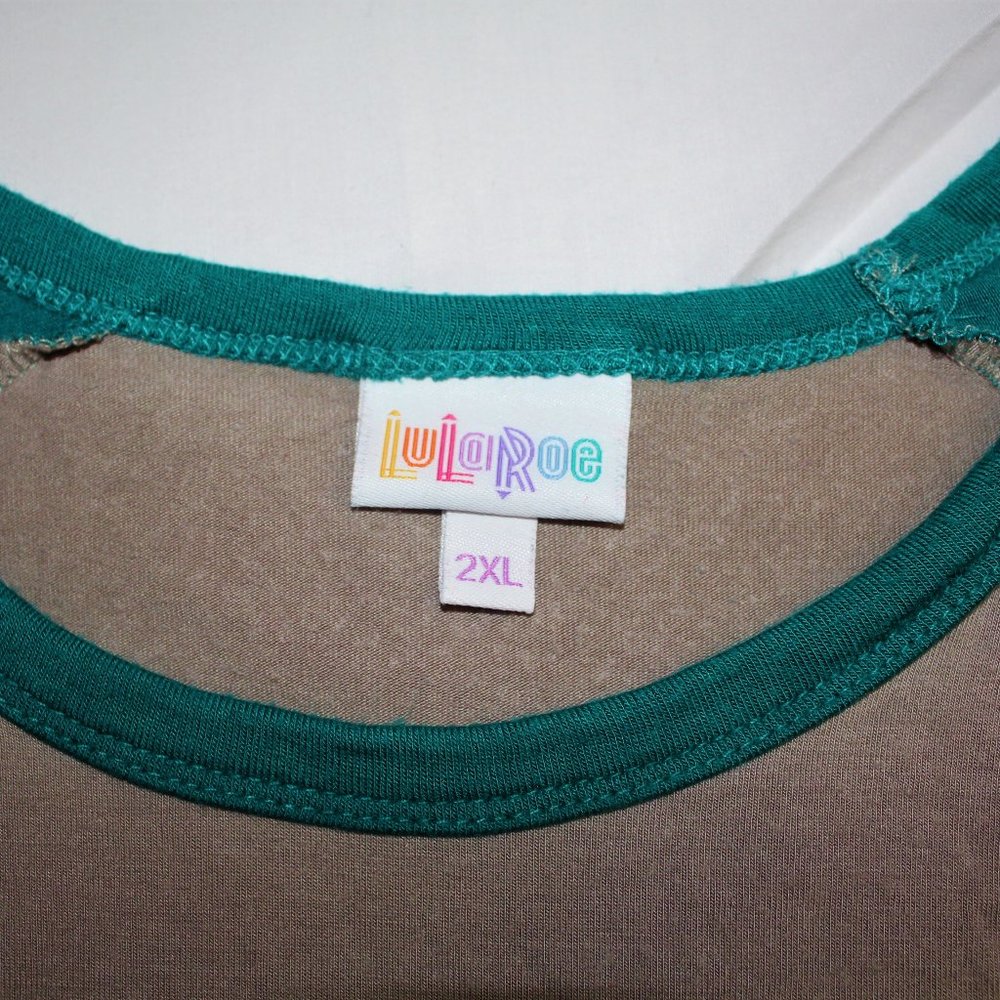 LuLaRoe Randy Tee in Gray and Turquoise - Picture 6 of 6